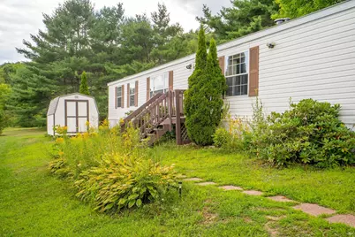 47 Autumn Lane, Lewiston, ME 04240 - Photo 3