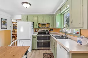27 Garfield St, Westbrook, ME 04092 - Photo 17
