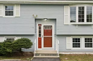 10 Newton Dr, Gorham, ME 04038 - Photo 1