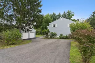 10 Newton Dr, Gorham, ME 04038 - Photo 9