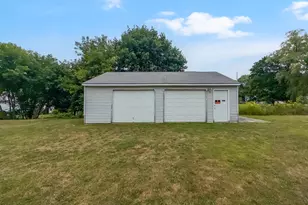 22 Cross St, Brewer, ME 04412 - Photo 3