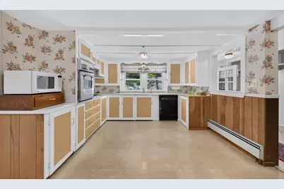 576 Alfred Road, Kennebunk, ME 04043 - Photo 9