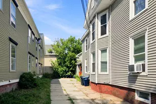 111 Pleasant St, Auburn, ME 04210 - Photo 31