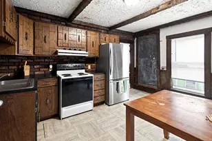 111 Pleasant St, Auburn, ME 04210 - Photo 21