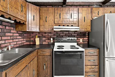 111 Pleasant Street, Auburn, ME 04210 - Photo 23