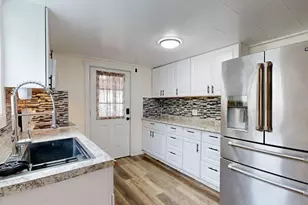 7 Washington St, Augusta, ME 04330 - Photo 3
