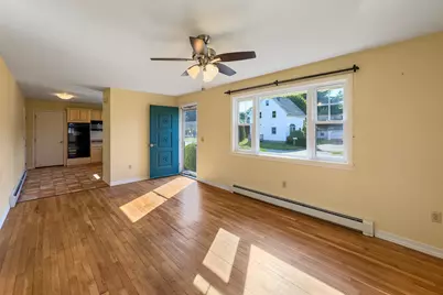 36 Pine Street, Rockland, ME 04841 - Photo 3