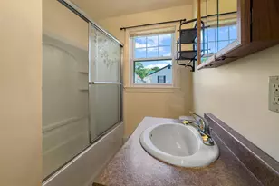 36 Pine St, Rockland, ME 04841 - Photo 11