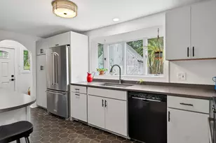 221 Shore Rd, York, ME 03902 - Photo 19