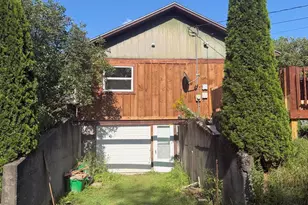 195 Estes Ave, Palmyra, ME 04965 - Photo 3