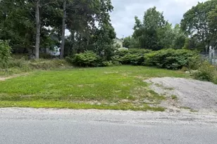 25 Spruce St, Ellsworth, ME 04605 - Photo 1