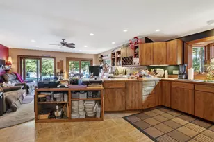 2 Brookfield Rd, Falmouth, ME 04105 - Photo 7
