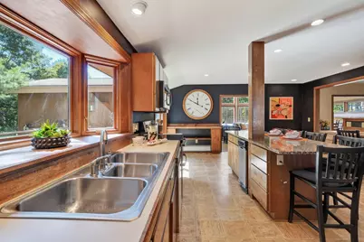 2 Brookfield Road, Falmouth, ME 04105 - Photo 9