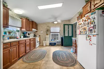 10 Rachel Street, Sabattus, ME 04280 - Photo 5