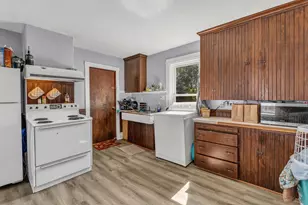 276 Wilson St, Brewer, ME 04412 - Photo 7