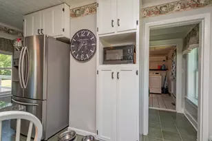 427 E Dover Rd, Dover Foxcroft, ME 04426 - Photo 17
