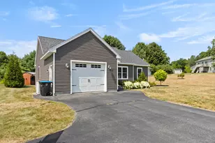 11 Twoey Dr, Windham, ME 04062 - Photo 3
