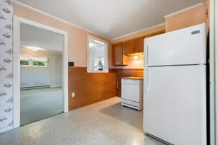 34 Lincoln St, Brewer, ME 04412 - Photo 13