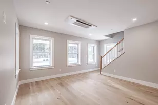 18 Fairway Commons Dr, Gorham, ME 04038 - Photo 9