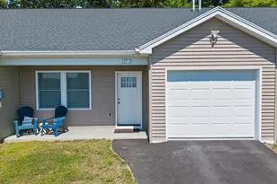 27 Village Cir, Augusta, ME 04330 - Photo 3