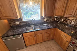 32 Patterson Rd, Hampden, ME 04444 - Photo 9