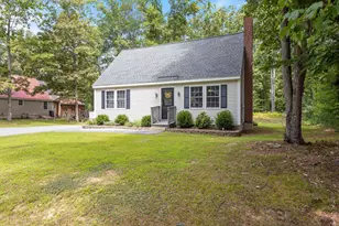 135 Fairview Dr, Waterboro, ME 04061 - Photo 1
