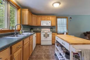 135 Fairview Dr, Waterboro, ME 04061 - Photo 13