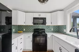 129 Portland Ave, Old Orchard Beach, ME 04064 - Photo 5