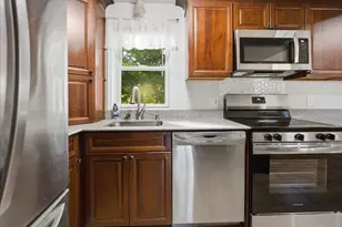 292 Hill St, Biddeford, ME 04005 - Photo 11