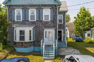 37 McKown St, Boothbay Harbor, ME 04538 - Photo 1