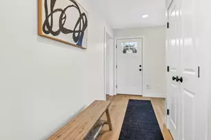 18 Feldspar Ln, Cumberland, ME 04021 - Photo 3