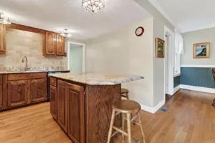 2 Roberts Ln, Cape Elizabeth, ME 04107 - Photo 13
