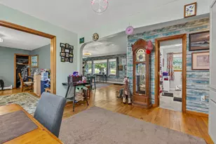 517 N Main St, Pittsfield, ME 04967 - Photo 9