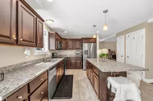 155 Presidential Way, Westbrook, ME 04092 - Photo 3