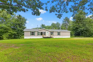 276 Violet Ln, Waldoboro, ME 04572 - Photo 3