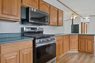 276 Violet Ln, Waldoboro, ME 04572 - Photo 21