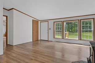 276 Violet Ln, Waldoboro, ME 04572 - Photo 9
