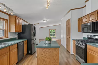276 Violet Lane, Waldoboro, ME 04572 - Photo 17