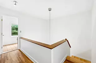 49 Wildwood Dr, Cape Elizabeth, ME 04107 - Photo 15
