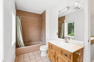 49 Wildwood Dr, Cape Elizabeth, ME 04107 - Photo 23