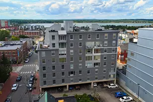 21 Chestnut St, Portland, ME 04101 - Photo 1