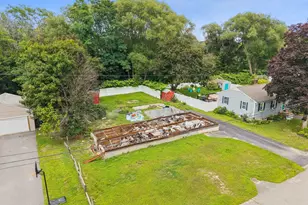 22 Cleveland St, Saco, ME 04072 - Photo 1