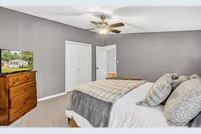 39 Cressy Avenue, Glenburn, ME 04401 - Photo 23