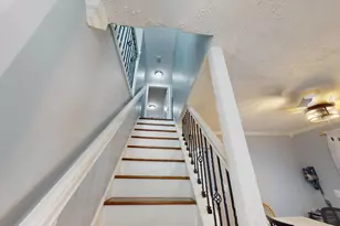 59 Lafayette St, Lewiston, ME 04240 - Photo 9