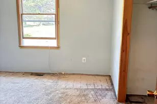 201 Medomak Rd, Bremen, ME 04551 - Photo 9