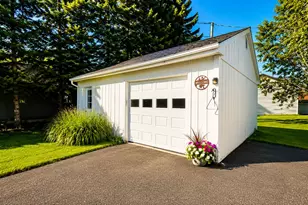 348 Sweden St, Caribou, ME 04736 - Photo 5