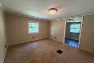 281 Foxcroft Rd, Houlton, ME 04730 - Photo 9