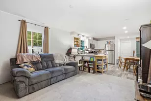 38 Primrose Ln, Brunswick, ME 04011 - Photo 9