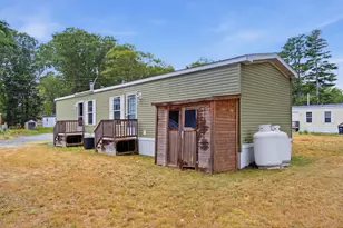 38 Primrose Ln, Brunswick, ME 04011 - Photo 3