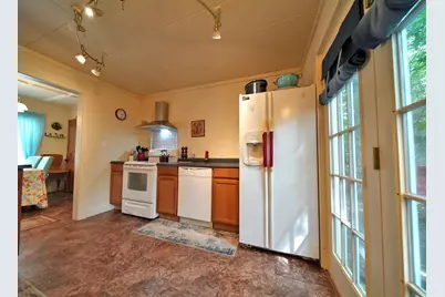 9 Carr Avenue, Houlton, ME 04730 - Photo 11